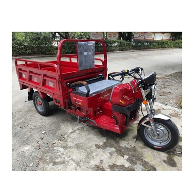 Triciclo especial de transporte de mercadorias com motor MXZS 1A13 e velocidade máxima de 60 km/h
